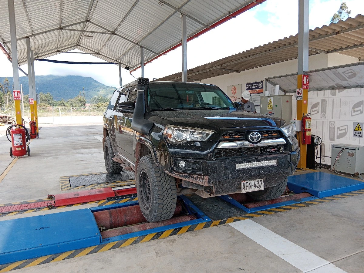 Inspección técnica de vehículos – RT Selva Central Proceso de revisión técnica vehicular en Selva Central